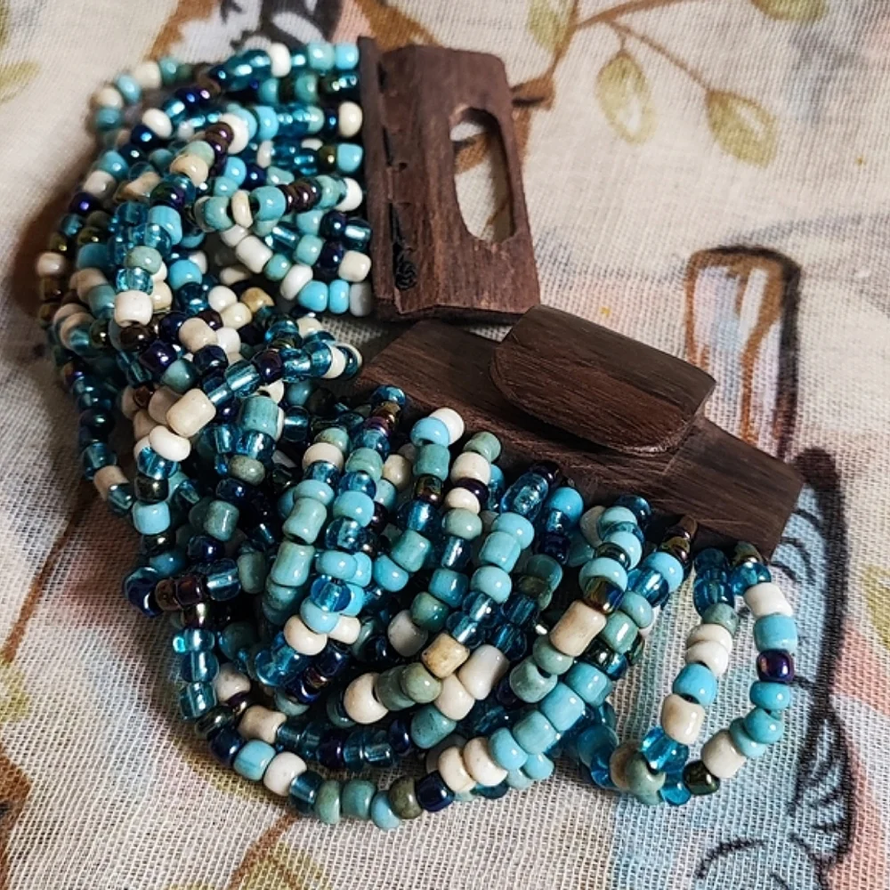 Wood Clasp Seed Beaded Blue Turquoise Cream Twisted Stretch Vintage Bracelet MCM